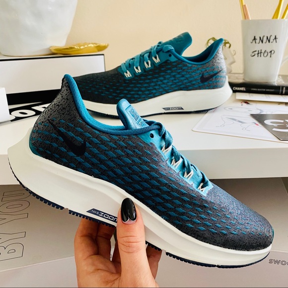 Nike Shoes - NWT Nike Air Zoom Pegasus 35 running shoes